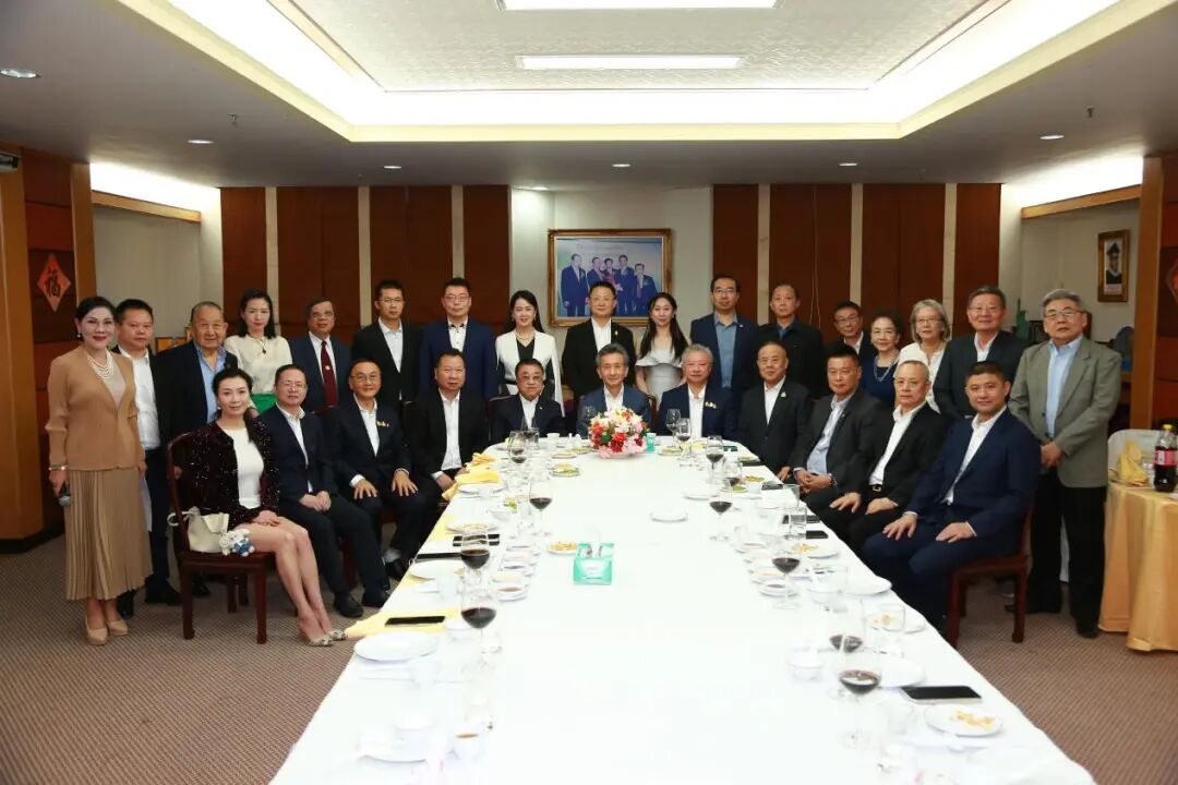 泰国工商总会举行庆祝晚宴祝贺陈运金荣任泰国潮州会馆主席 荣升为工商总会荣誉主席 郑芷荪 黄迨光 李桂雄致辞 共谱发展新篇章 图片 2