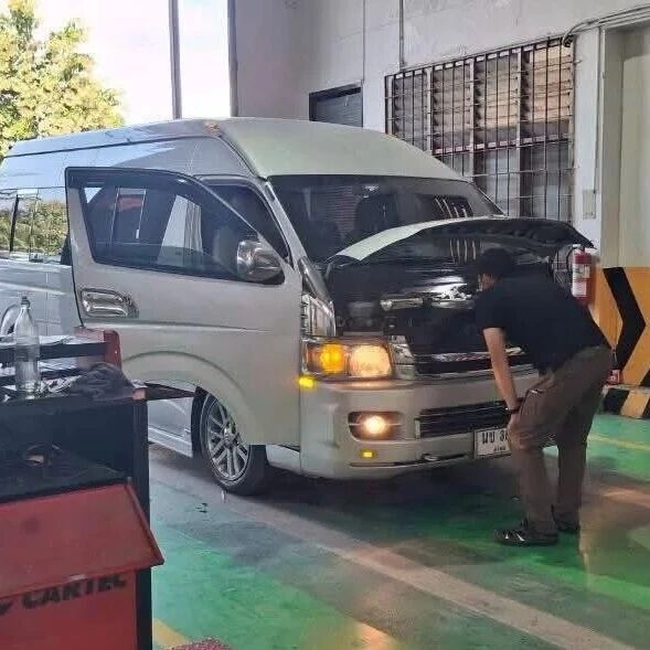清迈校车安全检查:89辆受检车辆中21辆不合格