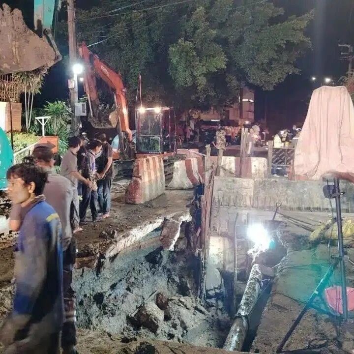 曼谷素坤逸71路排水工程施工点塌方 49岁缅甸籍工人被埋身亡