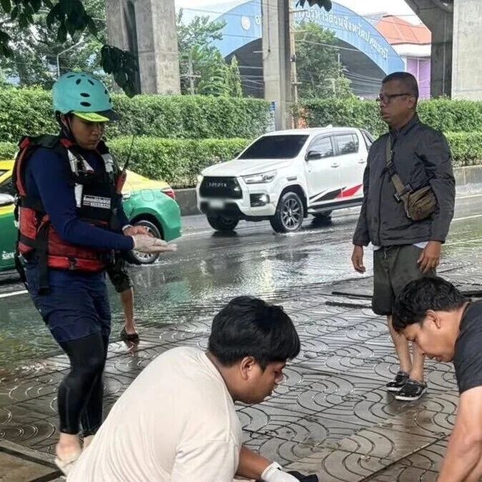 泰国巴吞他尼府公交站发生电击事故 54岁女子身亡