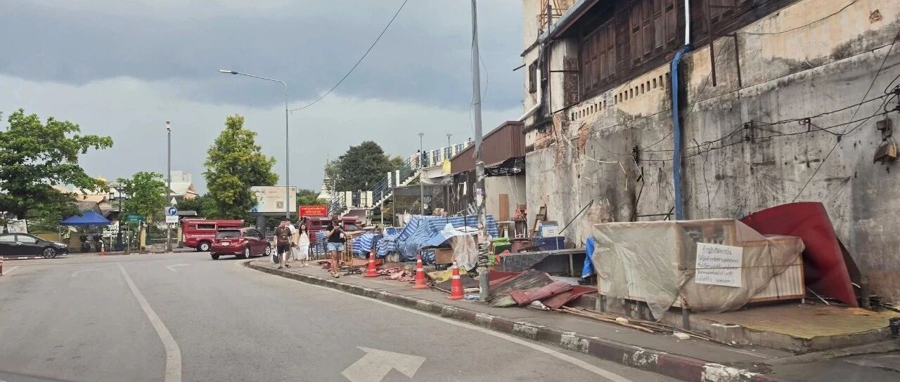 瓦洛洛市场附近违建拆除工程进展顺利 7-11便利店附近公共区域整治行动基本完成