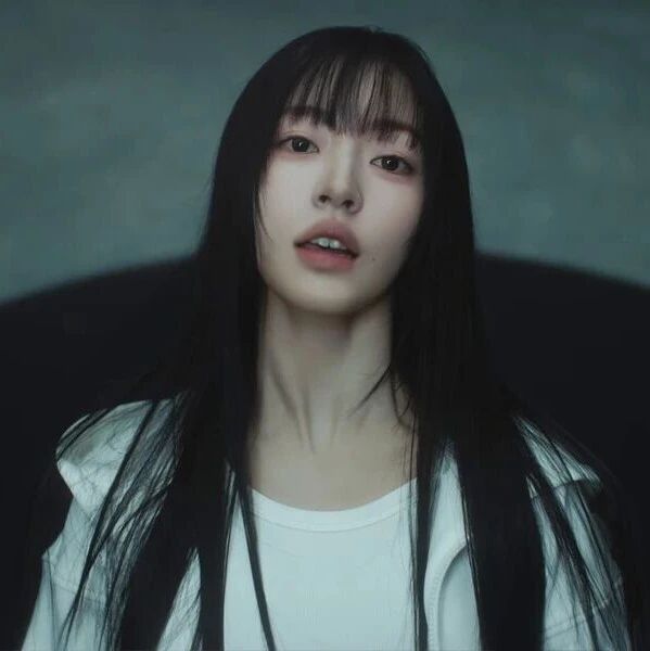 泰国15岁少女RADA进军Kpop,首曲登顶韩国音源榜