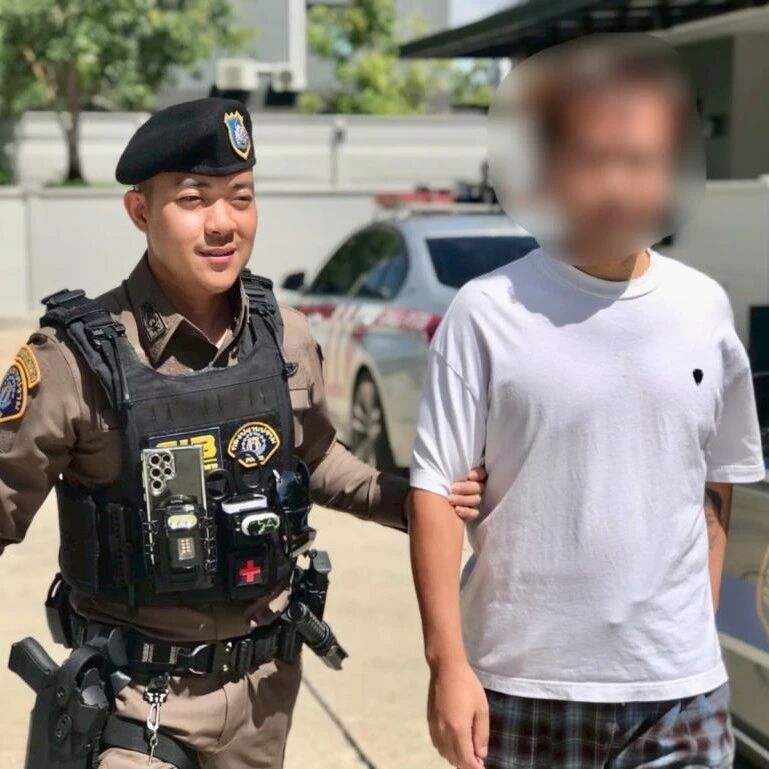 涉案120亿泰铢！39岁中国男子藏身泰国豪宅，警方查出5国证件资料